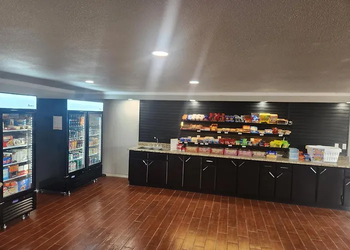 Economy Suites - Tulsa Airport