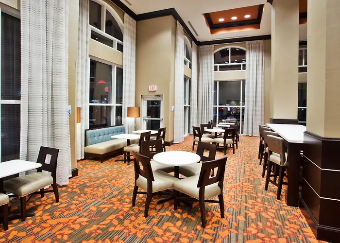 Holiday Inn Express Augusta North By Ihg