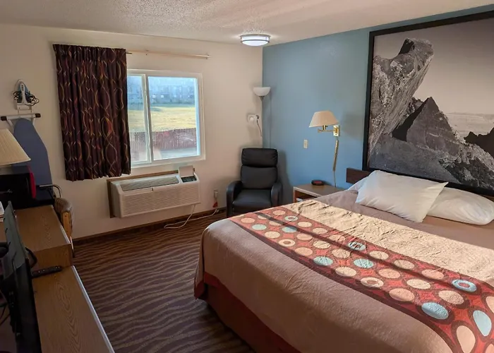 Super 8 By Wyndham Plano/Dallas Area