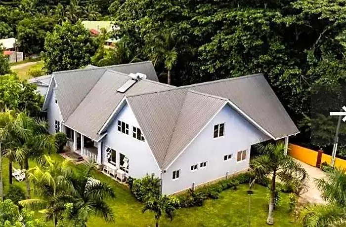 Island Charm Of Praslin