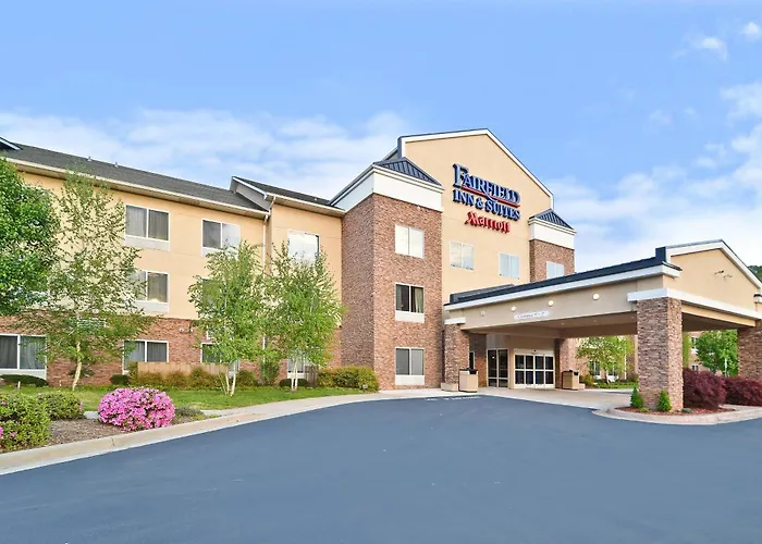 Fairfield Inn & Suites Cherokee