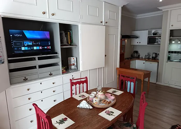 Eastbury Cottage