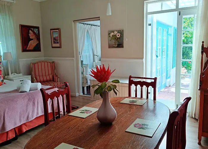 Eastbury Cottage