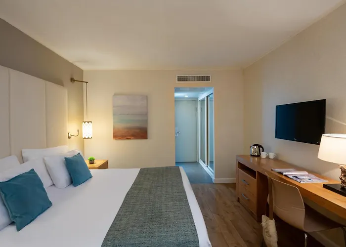 Oasis Spa Club Dead Sea Hotel - 16 Years Plus
