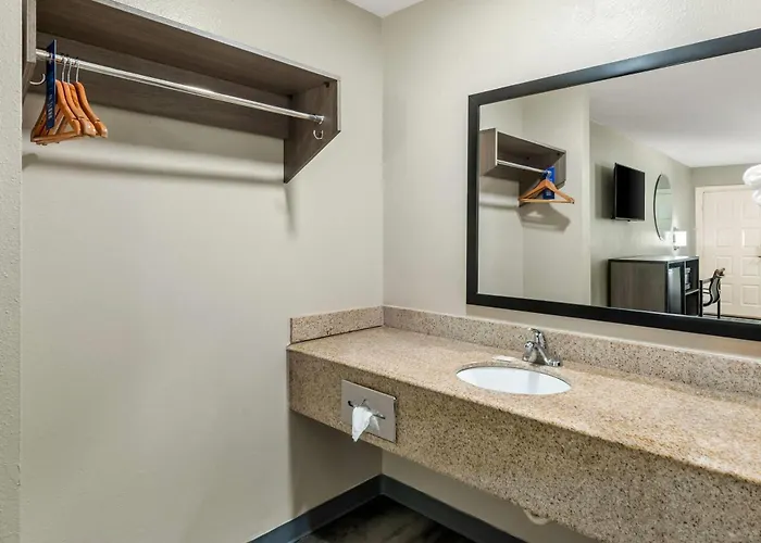 Super 8 By Wyndham Bossier City/Shreveport Area