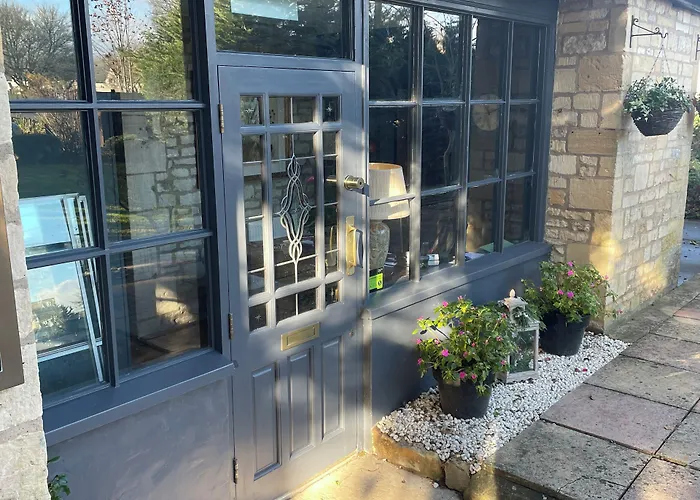 Burford Lodge - Adults Only