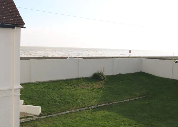 Foreshore House