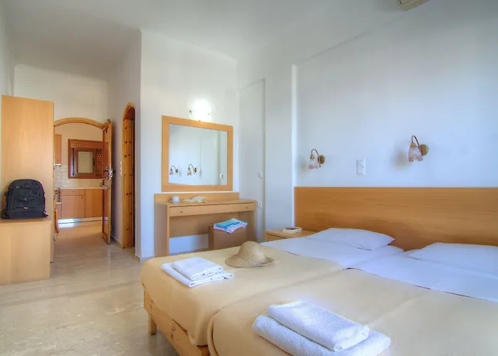 Adonis Hotel