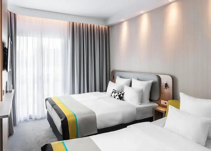 Holiday Inn Express Duesseldorf - Hauptbahnhof By Ihg