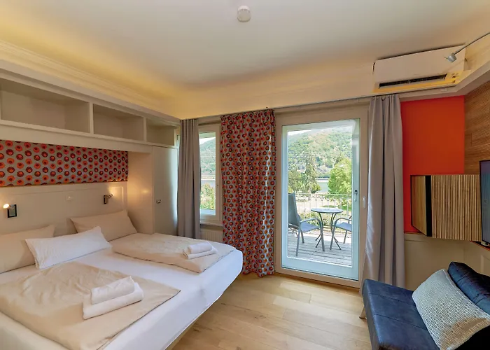 Rhein Hotel Bacharach Und Stuebers Restaurant