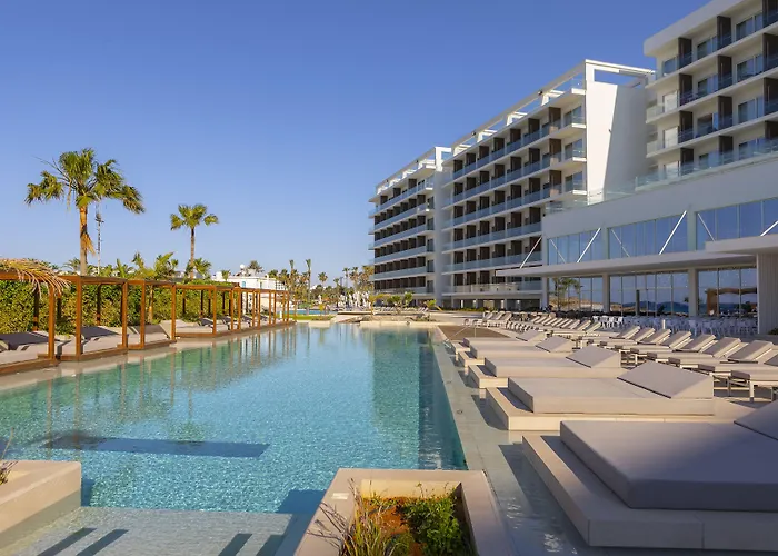 Chrysomare Beach Hotel & Resort