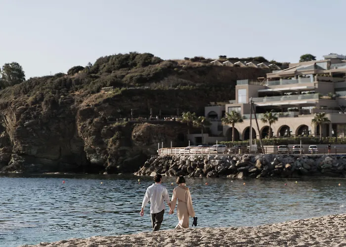Castello Infinity Suites - Adults Only