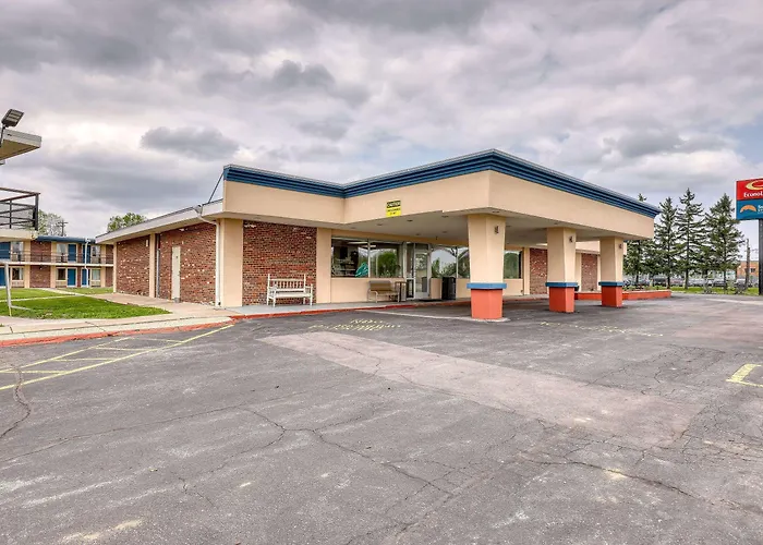 Suburban Studios Neenah-Appleton