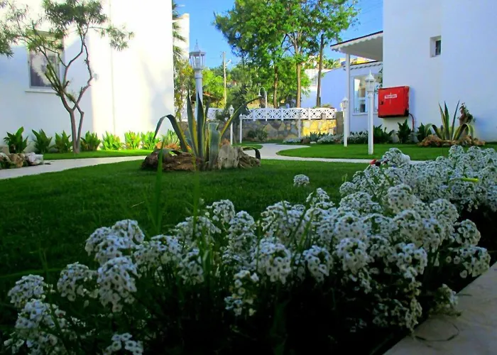 Canna Garden Hotel - Adult Only
