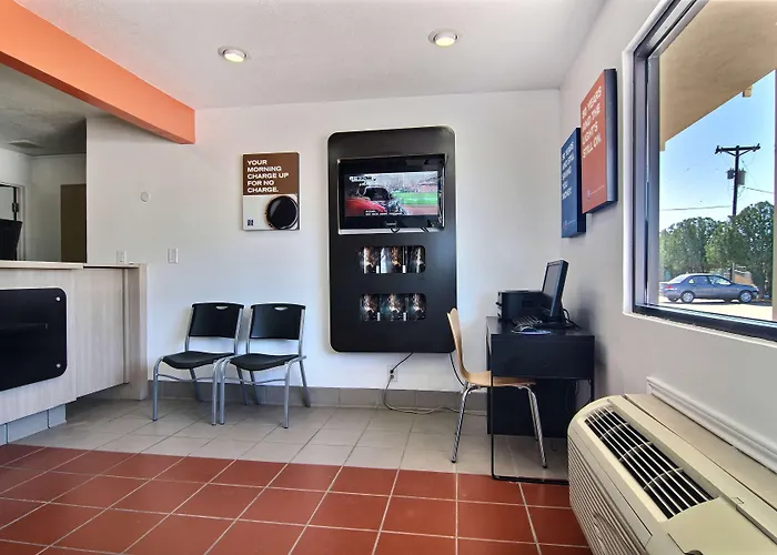 Motel 6-Carlsbad, NM