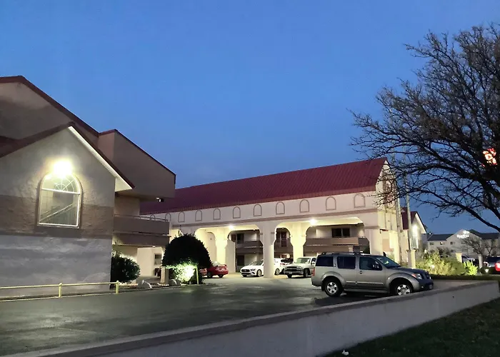 Hometowne Studios By Red Roof Amarillo West