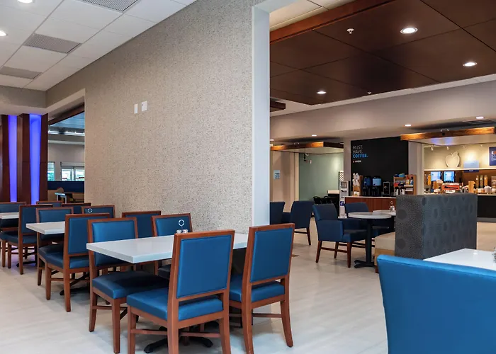 Holiday Inn Express & Suites Orlando- Lake Buena Vista By Ihg