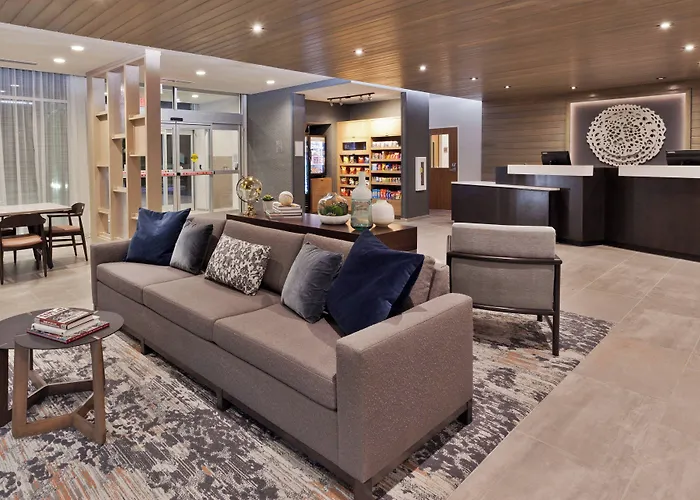 Fairfield Inn & Suites By Marriott Birmingham Colonnade