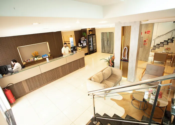 Ellus Hotel