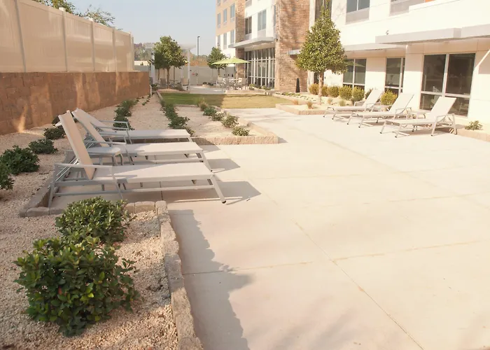 Holiday Inn Express Hotel & Suites Decatur