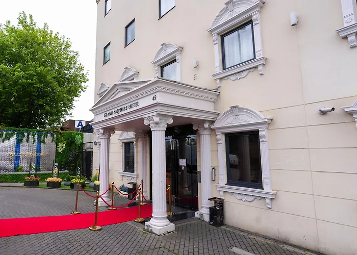 Grand Sapphire Hotel & Banqueting