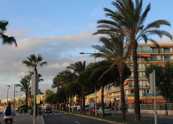 Hotel La Villa Des Oliviers, Seaside Hotel