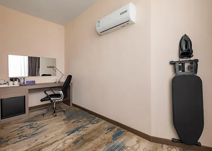 Holiday Inn Express Shenyang North Station By Ihg