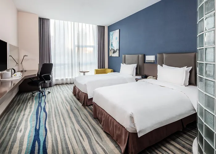 Holiday Inn Express Shenyang North Station By Ihg