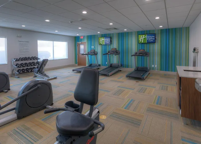 Holiday Inn Express & Suites Tulsa Midtown By Ihg