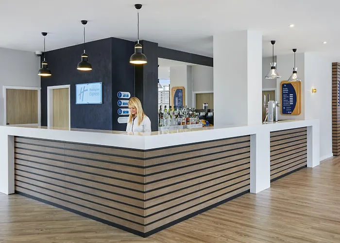Holiday Inn Express Grimsby By Ihg