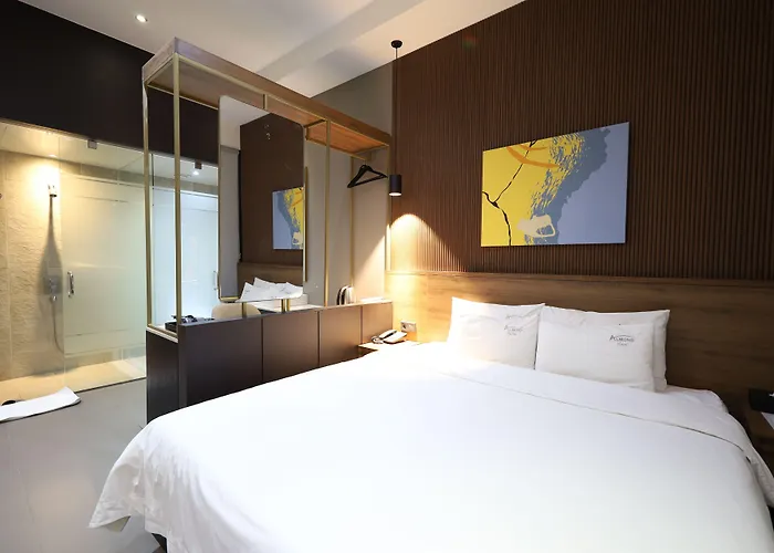 Almond Hotel Busan Station