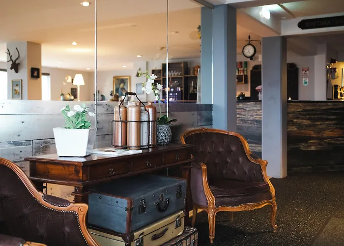 Eldey Airport Hotel