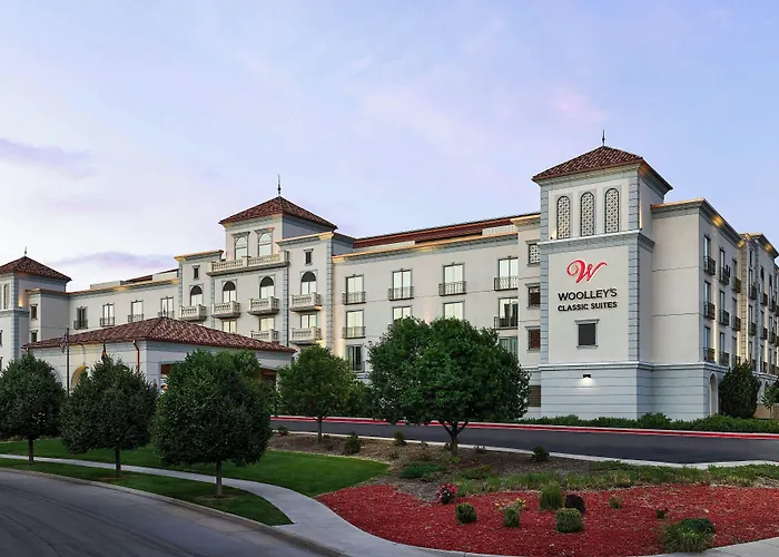 Woolley'S Classic Suites