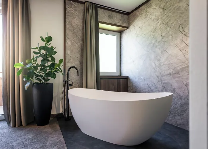 Alpstay - Hotel Acadia - Adults Mountain Home