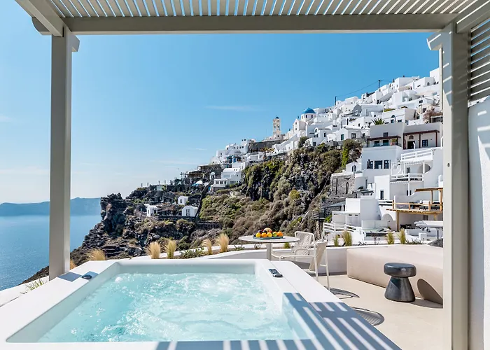 Iconic Santorini, a Boutique Cave Hotel by Sandglass Imerovigli