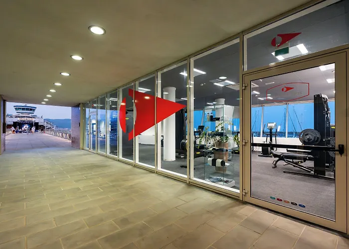 Yacht Club Marina di Loano | UNA Esperienze
