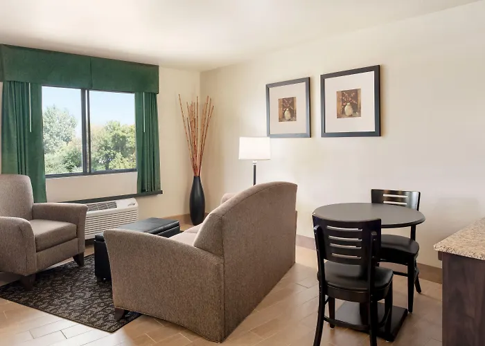 Baymont By Wyndham Glenwood