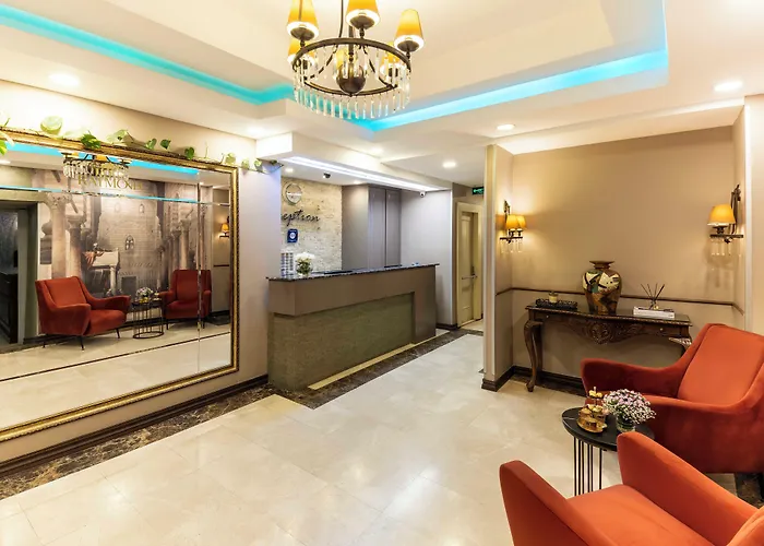 Raymond Hotel Old City