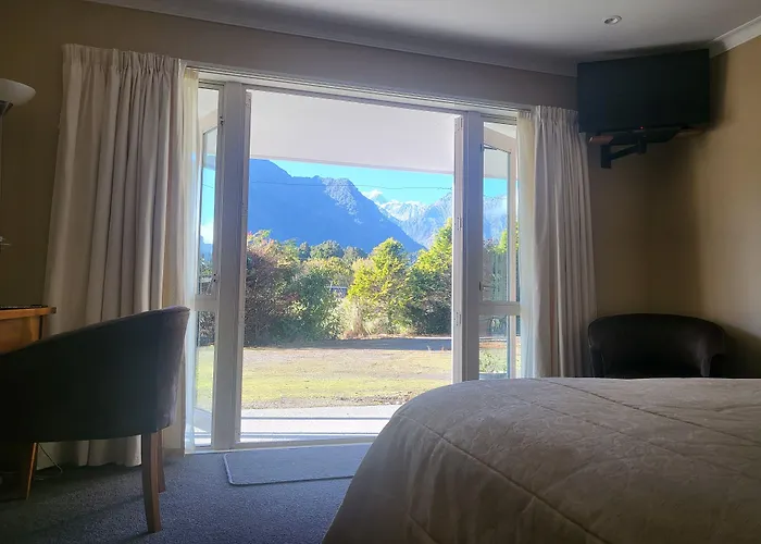 Misty Peaks