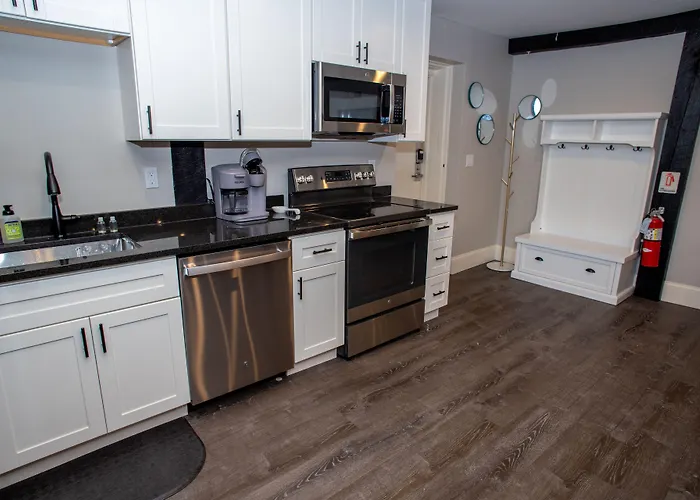 Gunstock Inn & Suites
