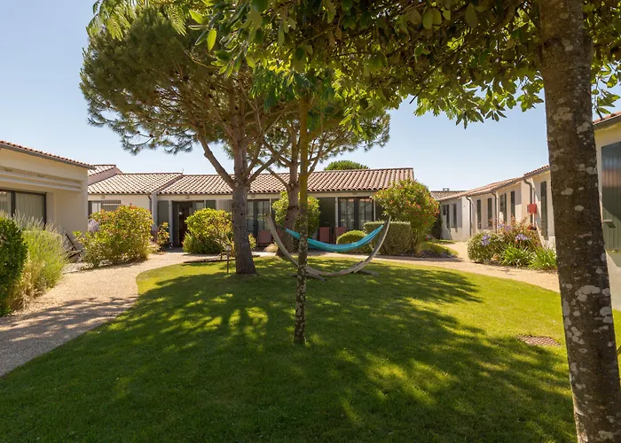 Hotel Les Vignes De La Chapelle, "The Originals Relais"