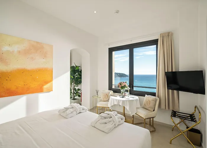 Hotel Le Roquebrune