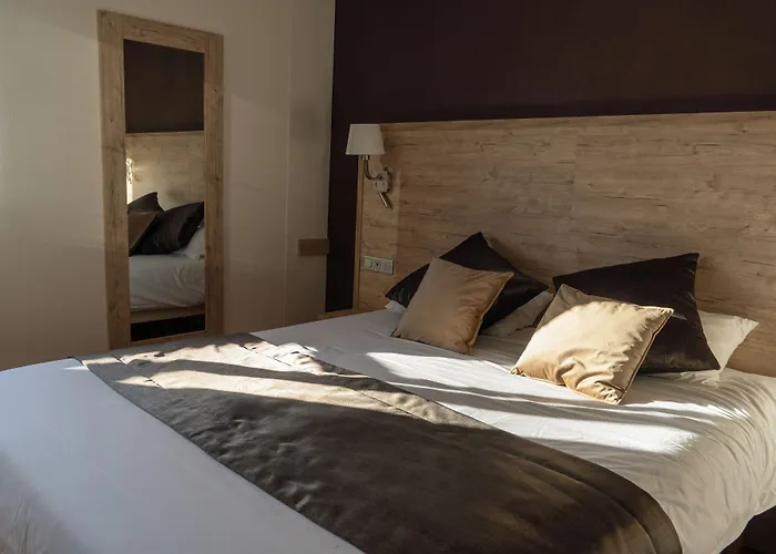 Cit'Hotel Restaurant Du Bowling De Millau
