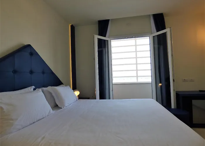 Hotel Trevi