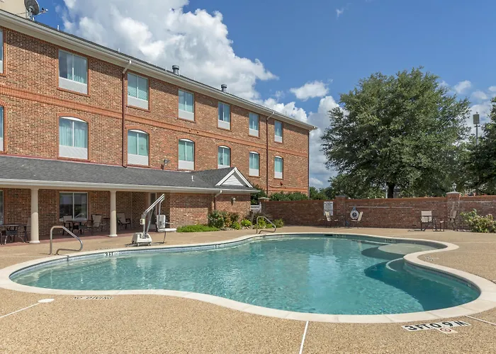 Best Western Plus Waxahachie Inn & Suites