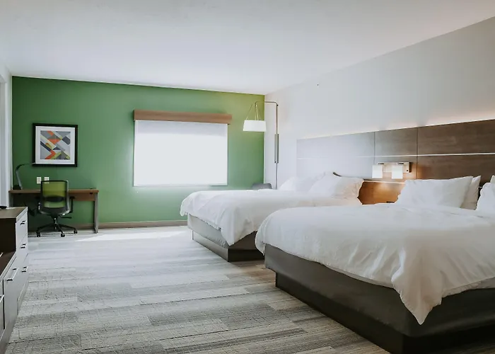 Holiday Inn Express & Suites Lincoln South By Ihg