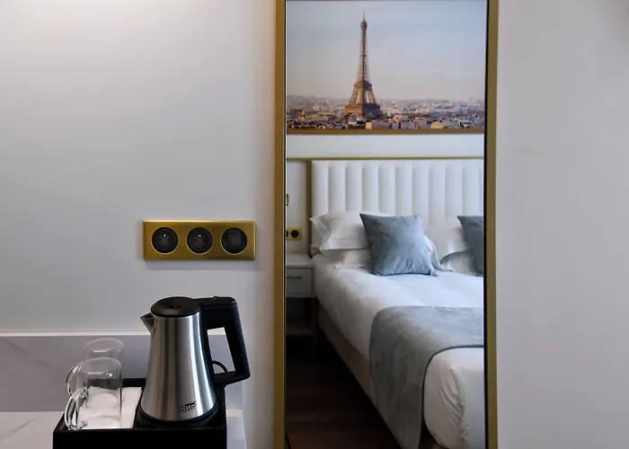 Hotel Des Deux Avenues Paris