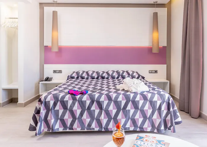 The Purple Hotel - Adults Only