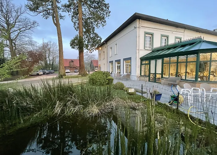 Logis - Hotel Restaurant La Sapiniere - Proche Saint Omer