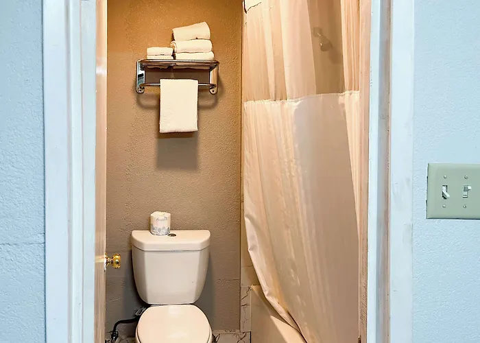 Studio 6 Suites Delano, Ca